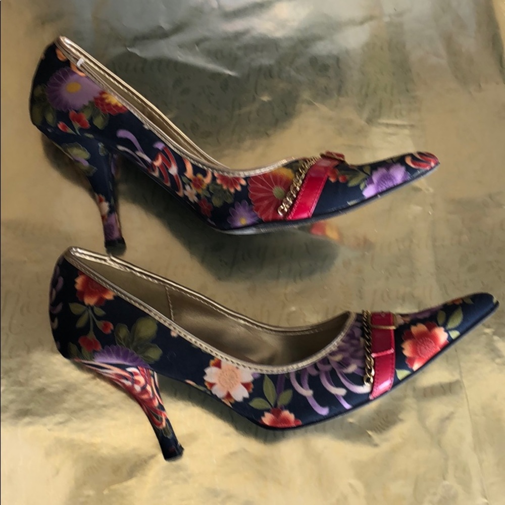 Splash 3 1/2” heels